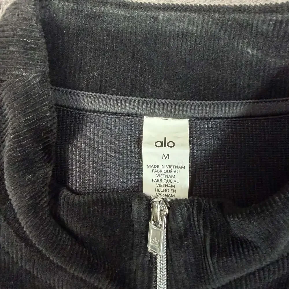Alo Yoga Micro Corduroy Winter Break Mock Neck Quarter Zip Black Crop Top Size M